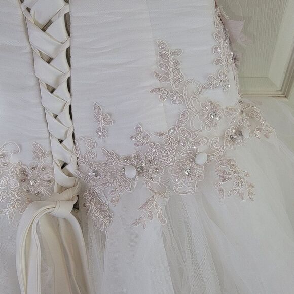 Alfred Angelo Disney Sleeping Beauty 238 Wedding Dress Size 0 - Picture 13 of 14